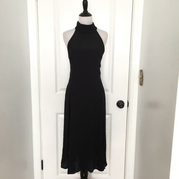 Elliatt Black Midi Dress - Picture 3 of 4